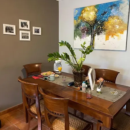 La Quinta Share Homestay